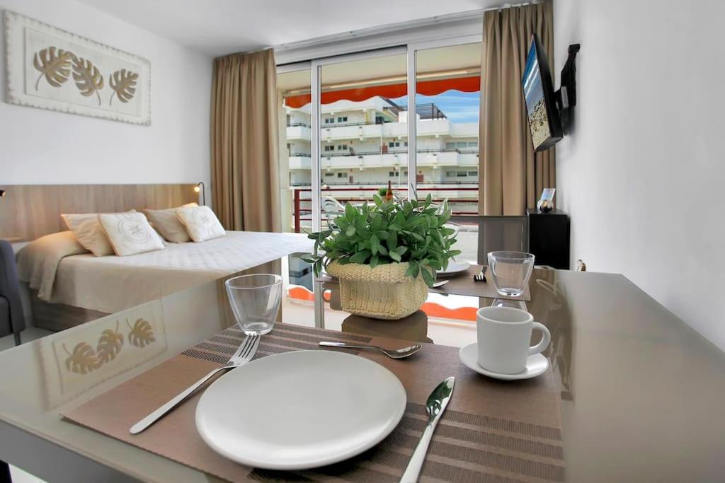 Alexander Apartment Playa De Las Americas Zewnętrze zdjęcie